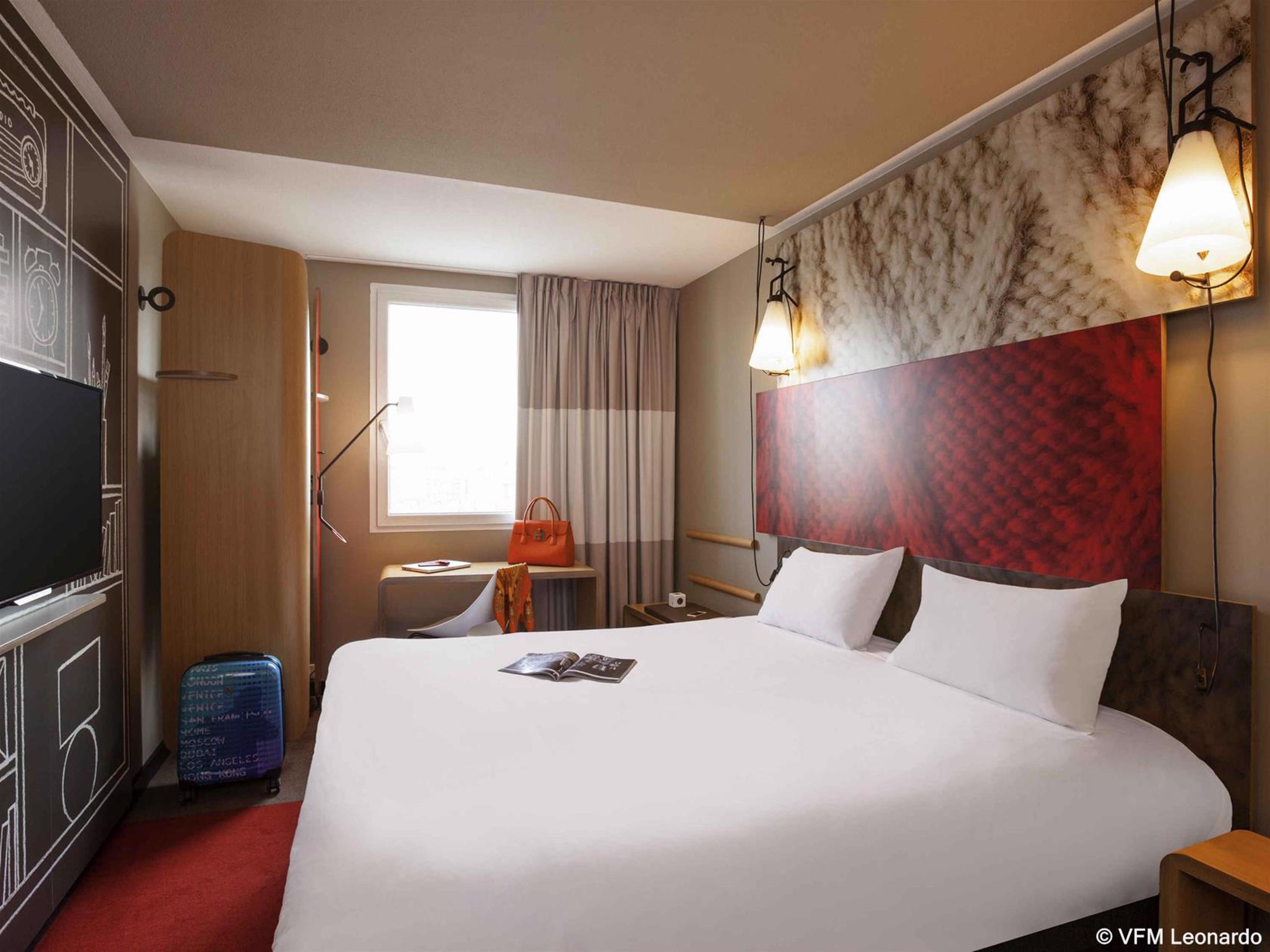 Ibis Paris Porte De Clichy Centre Exteriör bild