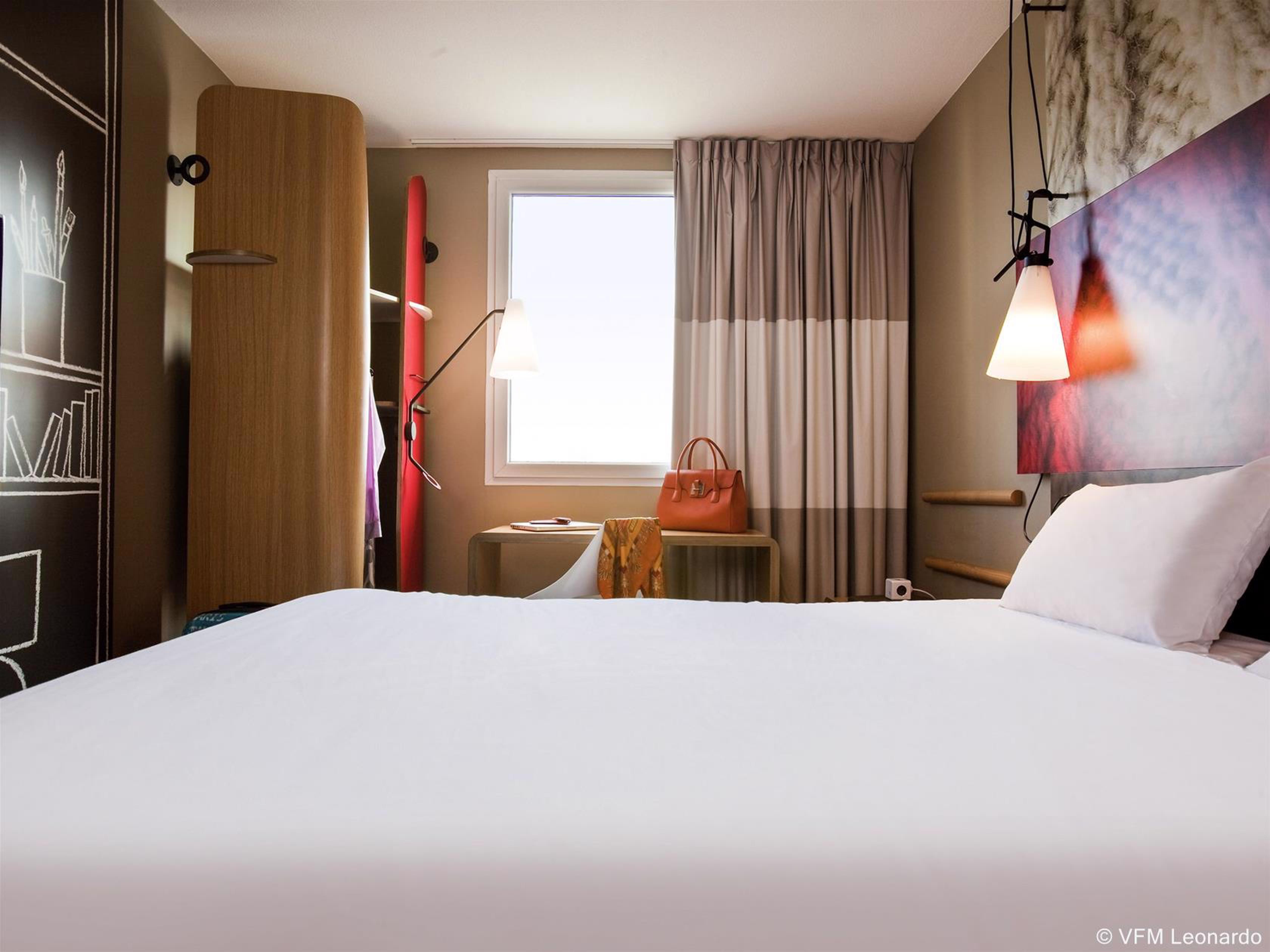 Ibis Paris Porte De Clichy Centre Exteriör bild