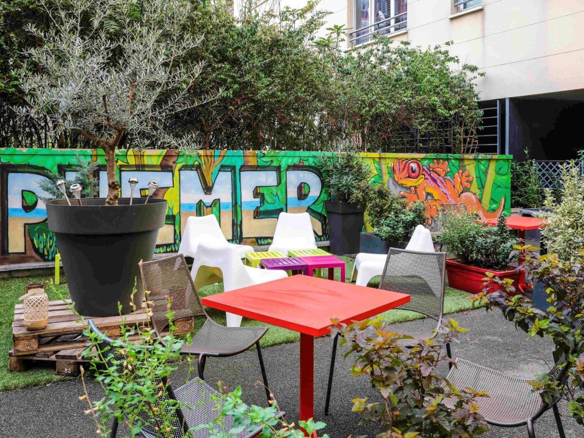 Ibis Paris Porte De Clichy Centre Exteriör bild